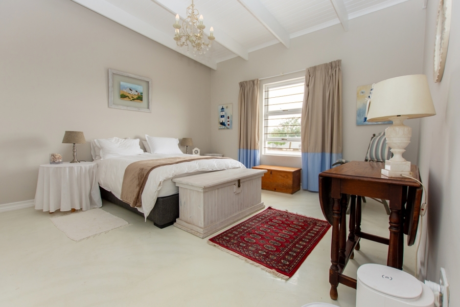 7 Bedroom Property for Sale in Paternoster Western Cape